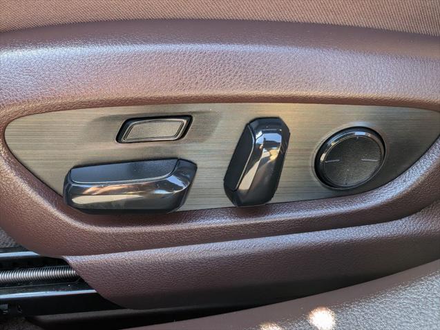 2019 Lexus ES 300h Luxury