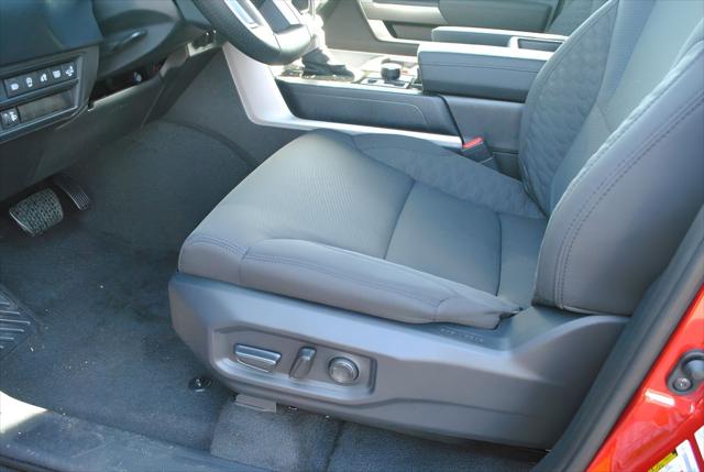 2026 Toyota Tundra SR5 CrewMax 5.5' Bed