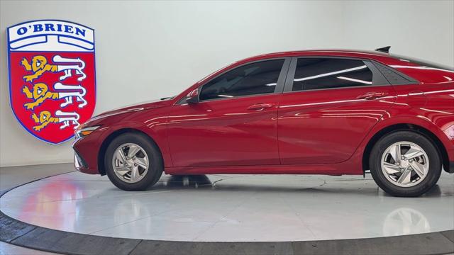 2024 Hyundai Elantra SE