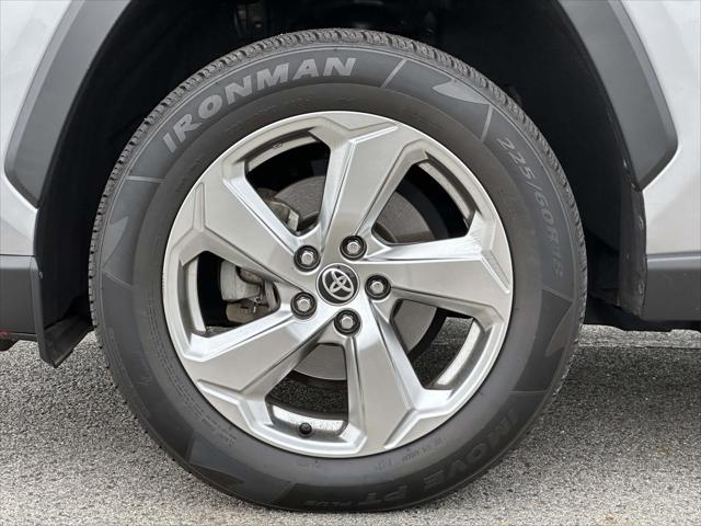 2021 Toyota RAV4 Hybrid XLE Premium