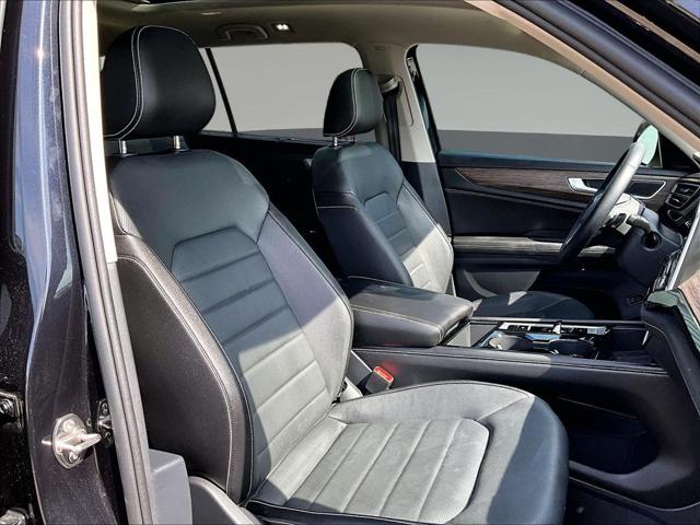 2025 Volkswagen Atlas 2.0T SEL