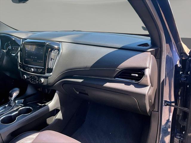 2023 Chevrolet Traverse AWD LT Leather