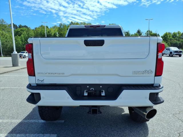 2022 Chevrolet Silverado 2500HD 4WD Crew Cab Standard Bed High Country
