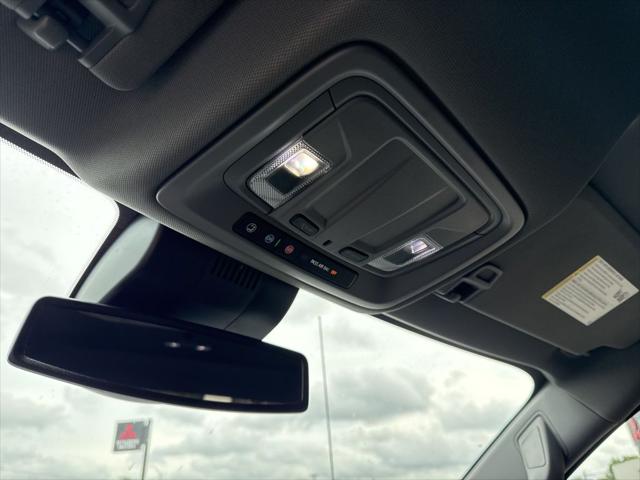 2024 GMC Sierra 1500 4WD Crew Cab Short Box SLT