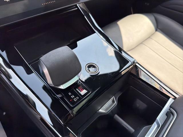 2025 Land Rover Range Rover Sport P360 SE