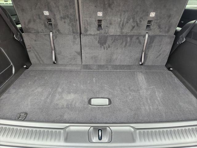 2026 Jeep Grand Wagoneer 4x2