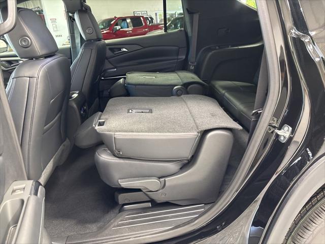 2026 Chevrolet Traverse AWD LT