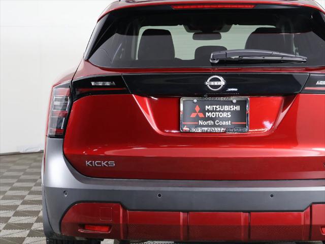 2025 Nissan Kicks SR FWD