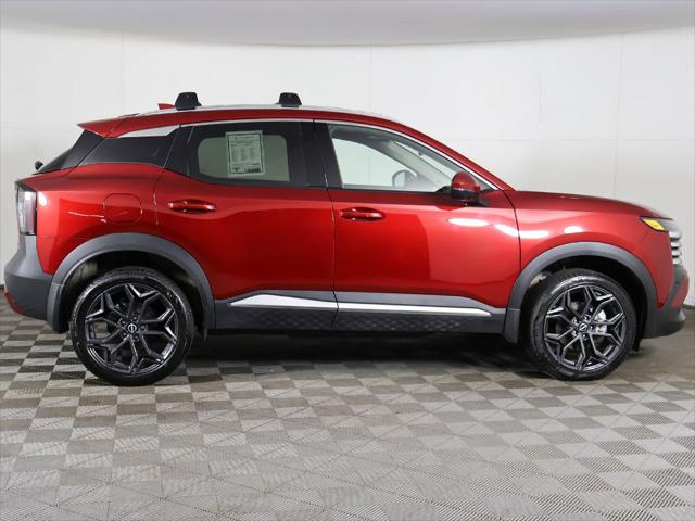 2025 Nissan Kicks SR FWD