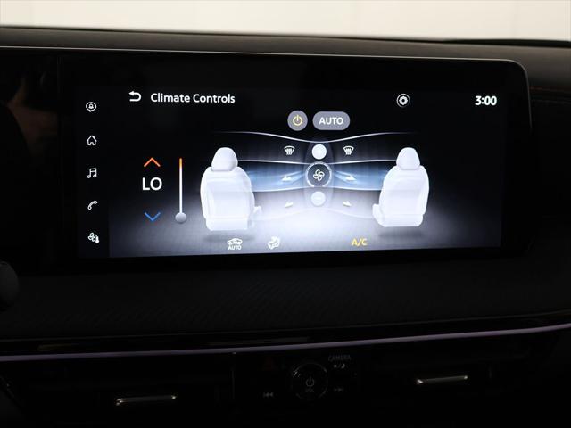 2025 Nissan Kicks SR FWD