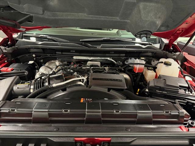 2025 GMC Sierra 3500HD 4WD Crew Cab Standard Bed SLT
