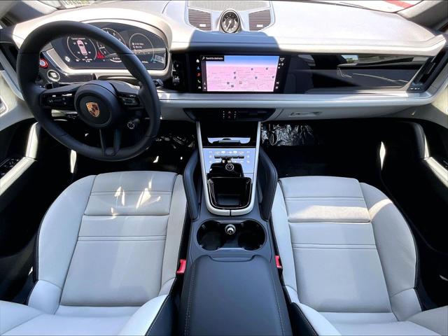 2026 Porsche Cayenne Unknown