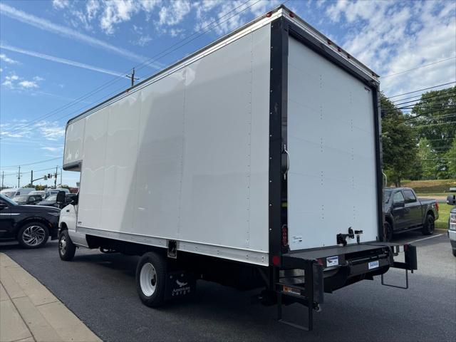 2026 Ford E-450 Cutaway Base