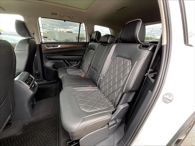 2024 Volkswagen Atlas 2.0T SEL Premium R-Line