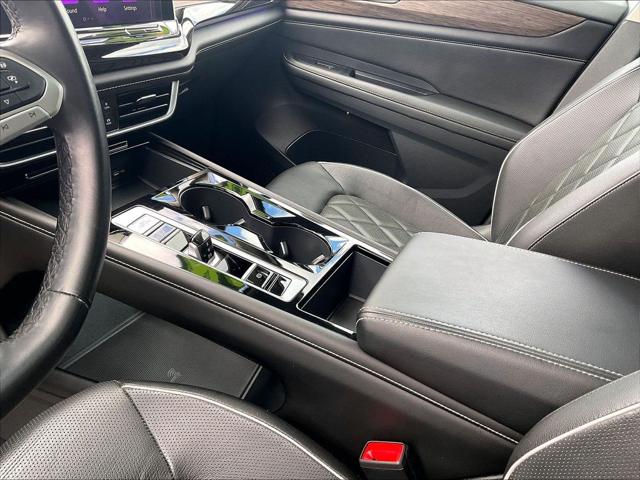 2024 Volkswagen Atlas 2.0T SEL Premium R-Line