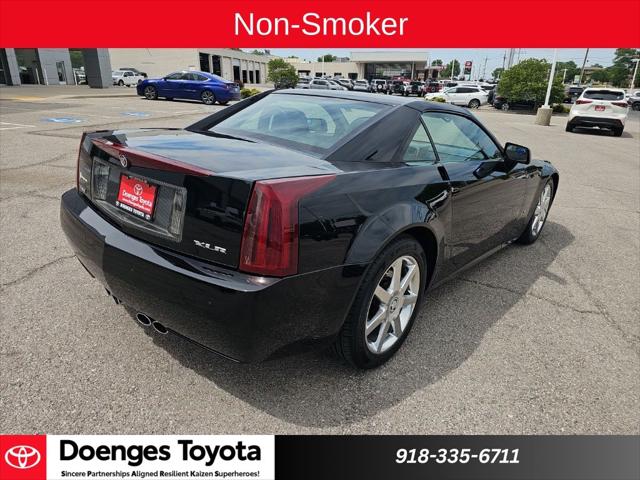 2004 Cadillac XLR Standard