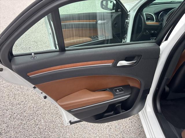 2018 Chrysler 300 300C