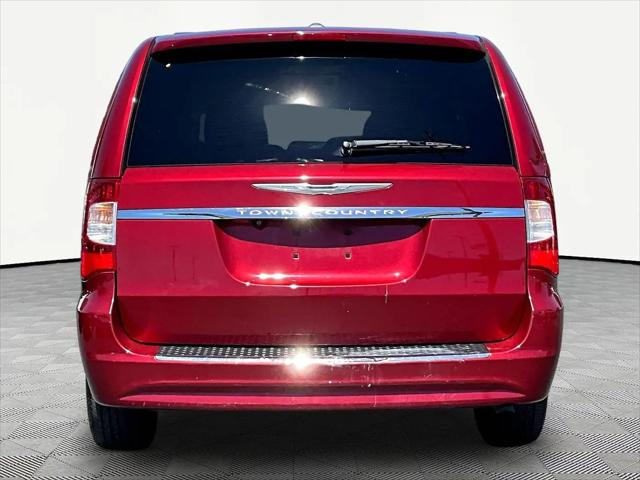 2015 Chrysler Town & Country Touring