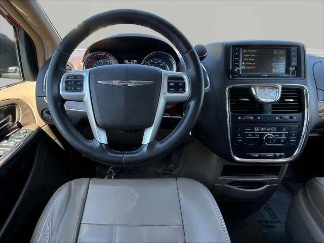 2015 Chrysler Town & Country Touring