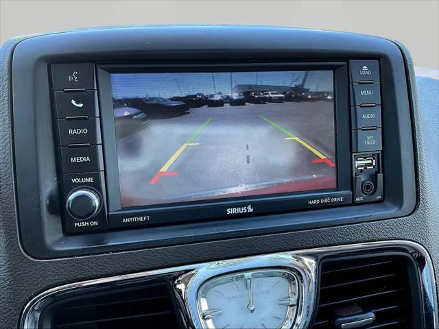 2015 Chrysler Town & Country Touring