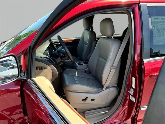 2015 Chrysler Town & Country Touring