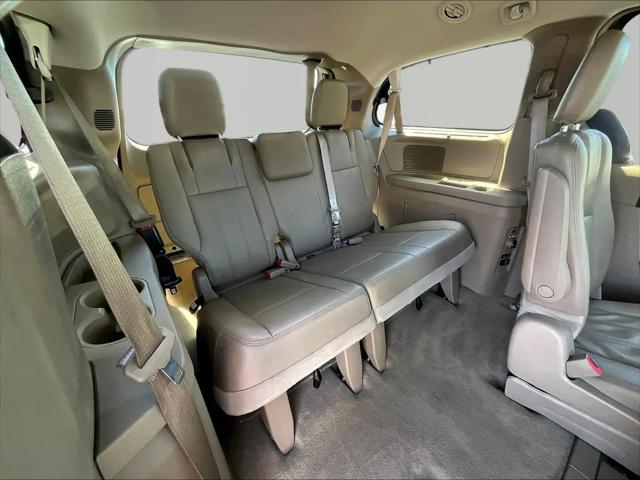 2015 Chrysler Town & Country Touring