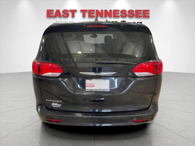 2023 Chrysler Voyager LX