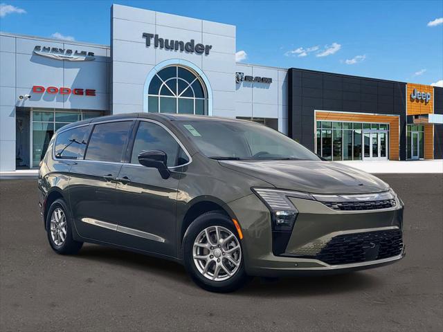 2027 Chrysler Pacifica Select for sale in Bartow, FL