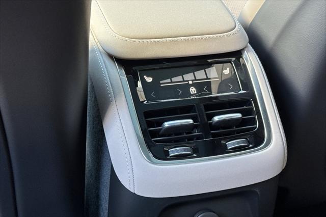 2026 Volvo XC90 Plug-In Hybrid Ultra, T8 AWD, Electric/Gasoline, Bright, 7 Seats