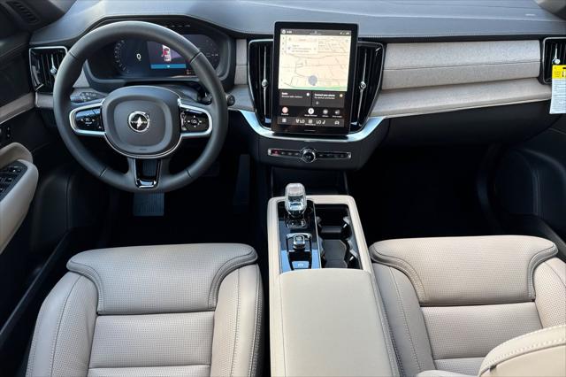 2026 Volvo XC90 Plug-In Hybrid Ultra, T8 AWD, Electric/Gasoline, Bright, 7 Seats