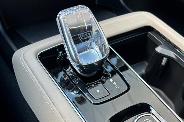 2026 Volvo XC90 Plug-In Hybrid Ultra, T8 AWD, Electric/Gasoline, Bright, 7 Seats