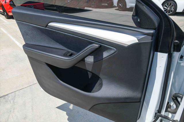 2024 Tesla Model Y Long Range Dual Motor All-Wheel Drive