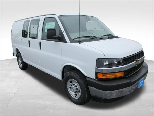 2026 Chevrolet Express Cargo Van 2500 Regular Wheelbase, WT, RWD