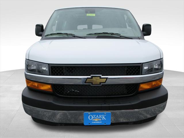 2026 Chevrolet Express Cargo Van 2500 Regular Wheelbase, WT, RWD