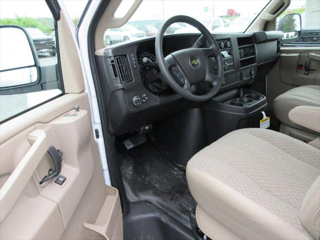 2026 Chevrolet Express Cargo Van 2500 Regular Wheelbase, WT, RWD