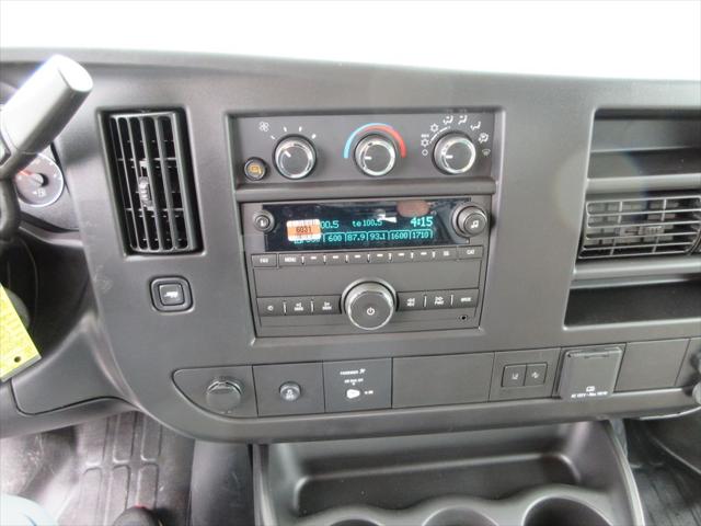 2026 Chevrolet Express Cargo Van 2500 Regular Wheelbase, WT, RWD