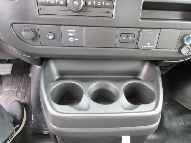 2026 Chevrolet Express Cargo Van 2500 Regular Wheelbase, WT, RWD