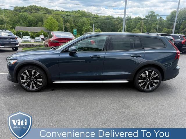 2026 Volvo V60 Cross Country Ultra, B5 AWD Gas (mild hybrid)