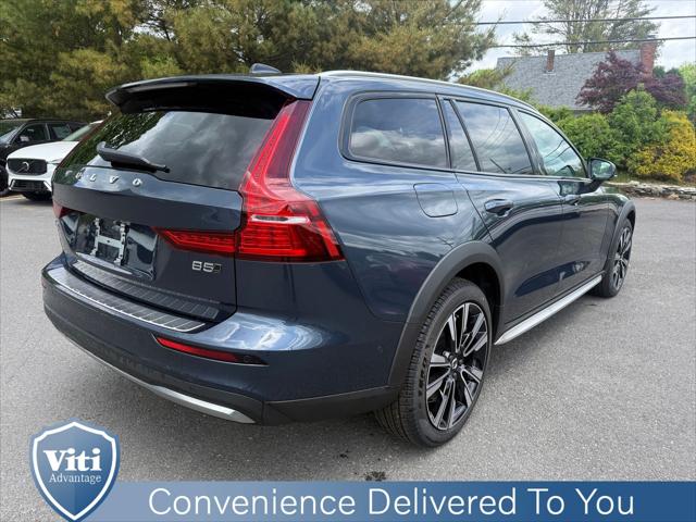 2026 Volvo V60 Cross Country Ultra, B5 AWD Gas (mild hybrid)