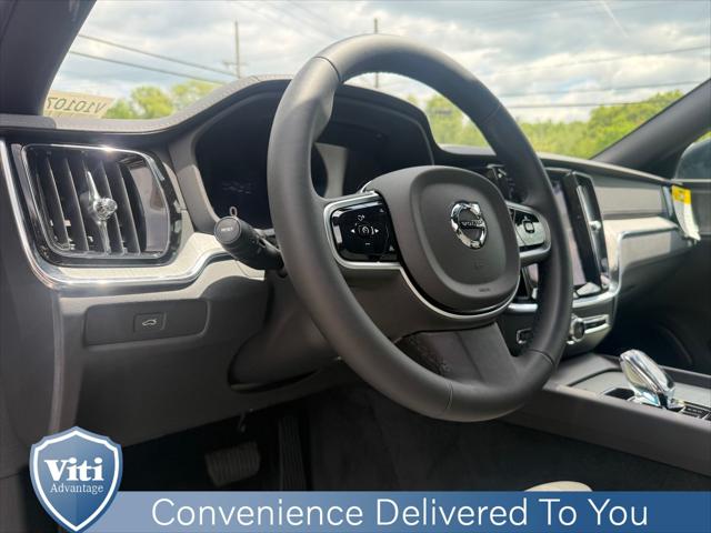 2026 Volvo V60 Cross Country Ultra, B5 AWD Gas (mild hybrid)