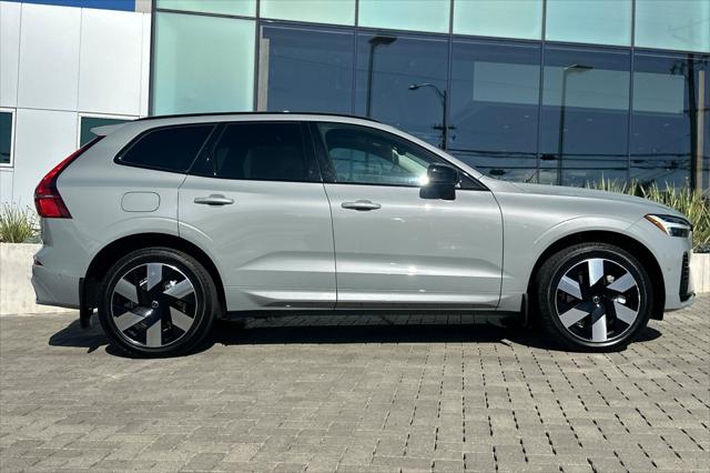 2024 Volvo XC60 Recharge T8 Plus Dark Theme