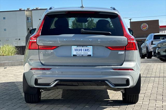 2024 Volvo XC60 Recharge T8 Plus Dark Theme