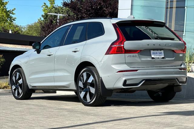 2024 Volvo XC60 Recharge T8 Plus Dark Theme