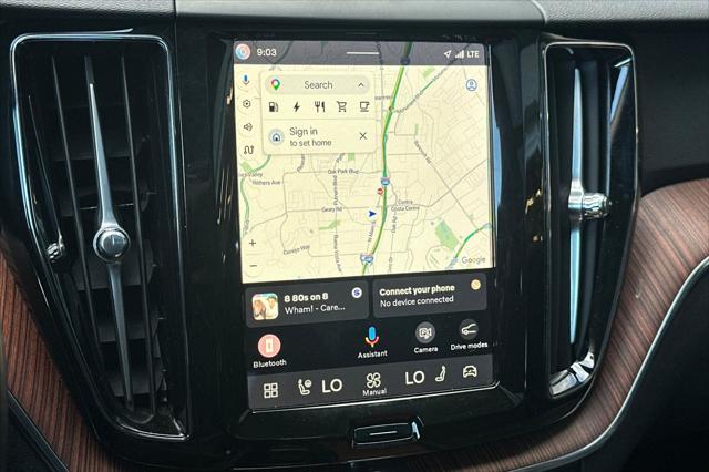 2024 Volvo XC60 Recharge T8 Plus Dark Theme
