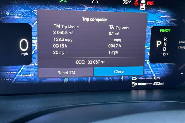 2024 Volvo XC60 Recharge T8 Ultimate Dark Theme