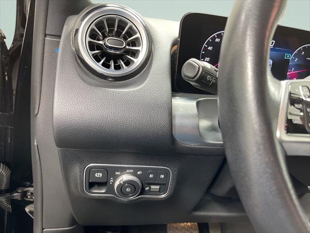 2025 Mercedes-Benz GLB 4MATIC