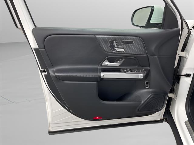 2025 Mercedes-Benz GLB 4MATIC