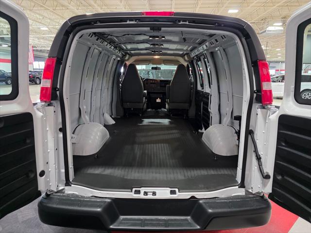 2026 GMC Savana Cargo 3500 Regular Wheelbase, Work Van, RWD