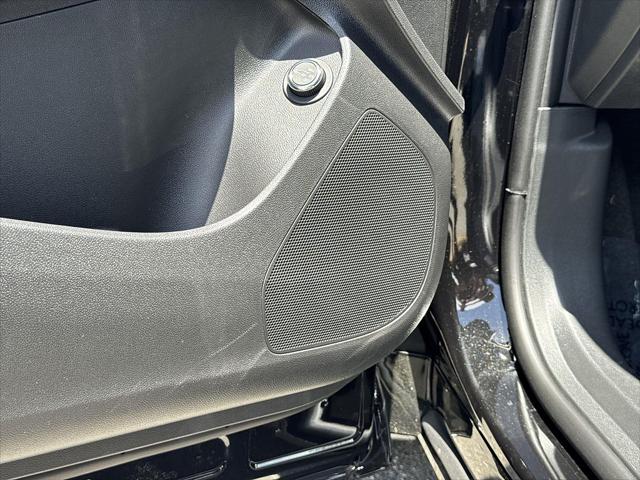2026 Buick NV Sport Touring FWD