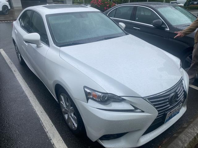 2016 Lexus IS 200t 200t